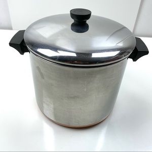 Revere Ware 8 Qt -88 Copper Bottom Pot with Lid.